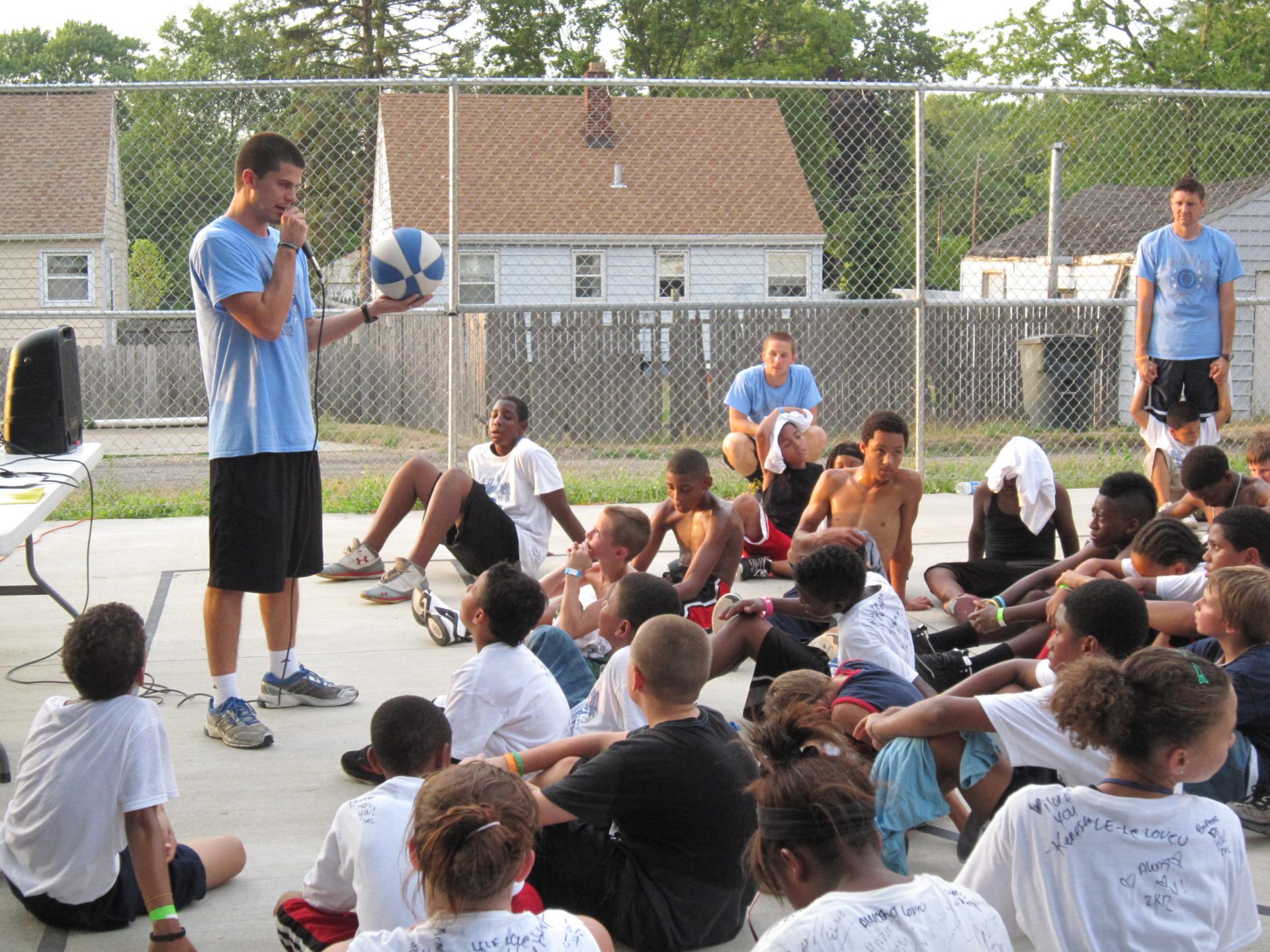 Bethel Basketball Alumnus, Coach Team Up to Teach Urban Youth Bethel